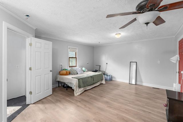 2332 S Waco Ave, Wichita, KS 67213