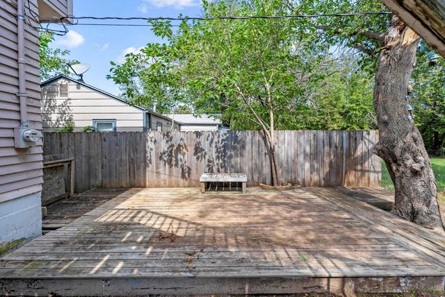 2332 S Waco Ave, Wichita, KS 67213