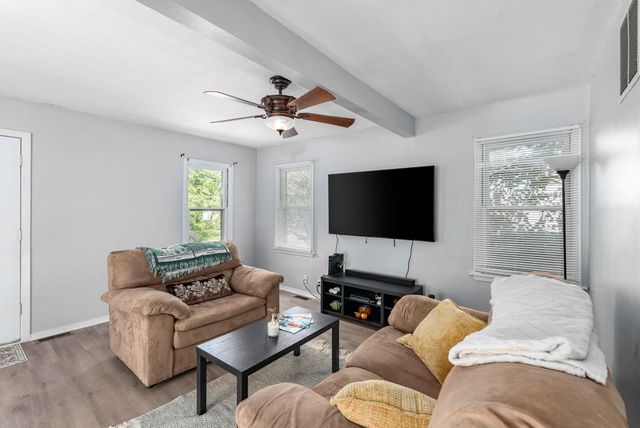 2332 S Waco Ave, Wichita, KS 67213
