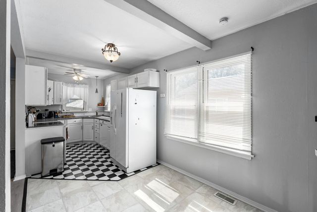 2332 S Waco Ave, Wichita, KS 67213