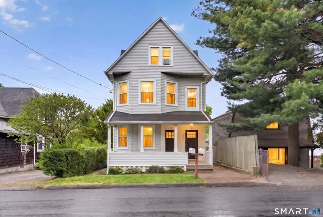 241 Old Stratfield Road, Fairfield, CT 06825