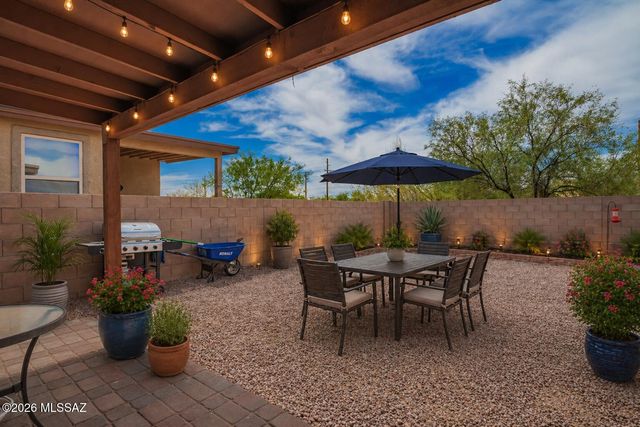 8569 W Amazilia Place, Tucson, AZ 85757