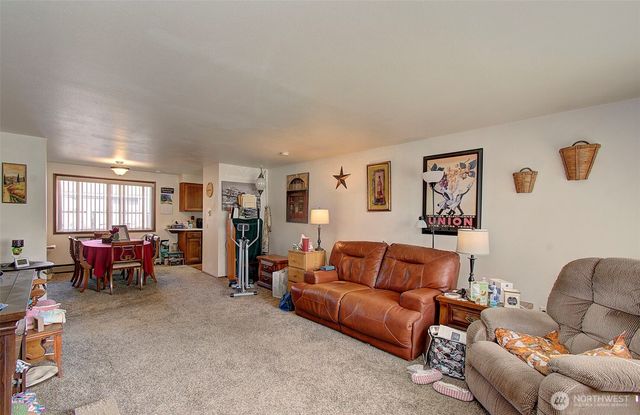 1807 N Tower Avenue, Centralia, WA 98531