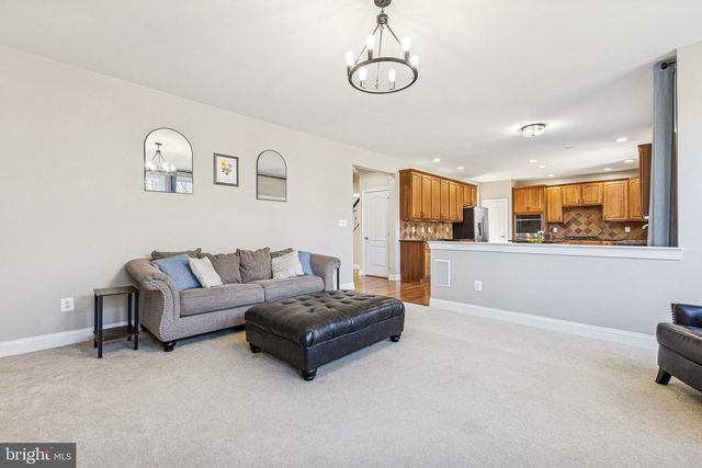 5793 WATERLOO BRIDGE CIR, Haymarket, VA 20169