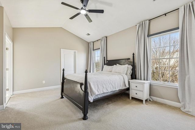 5793 WATERLOO BRIDGE CIR, Haymarket, VA 20169