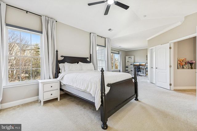 5793 WATERLOO BRIDGE CIR, Haymarket, VA 20169