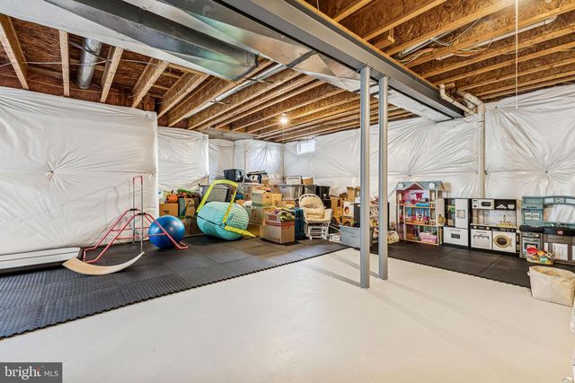 5793 WATERLOO BRIDGE CIR, Haymarket, VA 20169