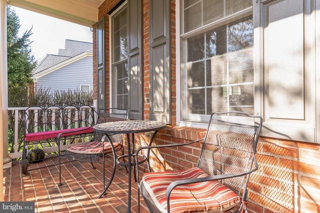 5793 WATERLOO BRIDGE CIR, Haymarket, VA 20169