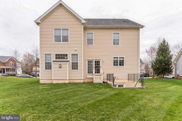 5793 WATERLOO BRIDGE CIR, Haymarket, VA 20169