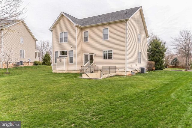 5793 WATERLOO BRIDGE CIR, Haymarket, VA 20169