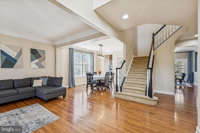 5793 WATERLOO BRIDGE CIR, Haymarket, VA 20169