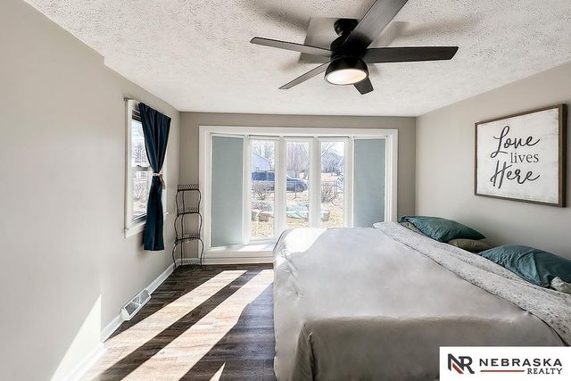 212 W Meigs Street, Valley, NE 68064