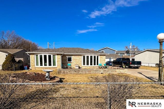 212 W Meigs Street, Valley, NE 68064
