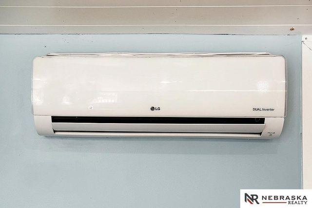 212 W Meigs Street, Valley, NE 68064