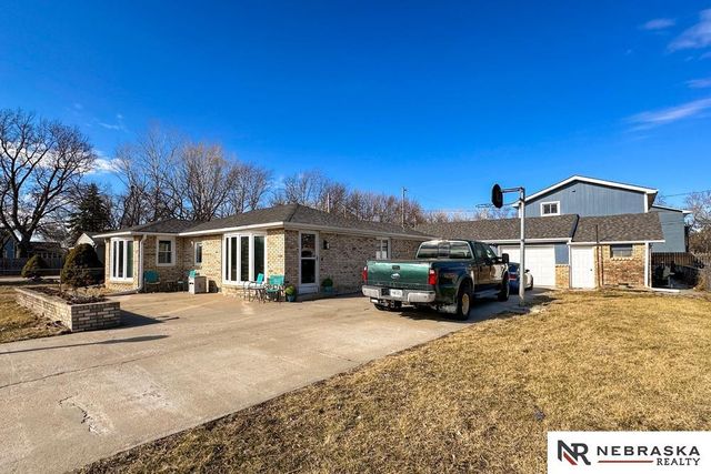 212 W Meigs Street, Valley, NE 68064