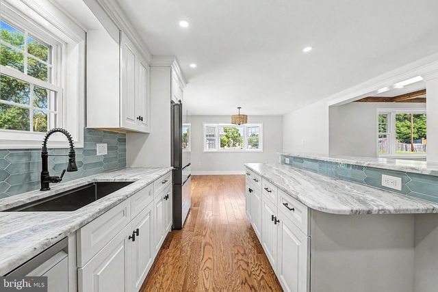 4 S MAPLE AVE, New Gretna, NJ 08224