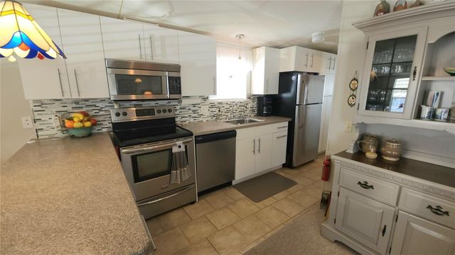 3333 26TH AVENUE E 1215, Bradenton, FL 34208