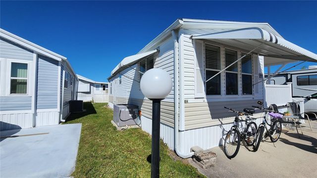 3333 26TH AVENUE E 1215, Bradenton, FL 34208