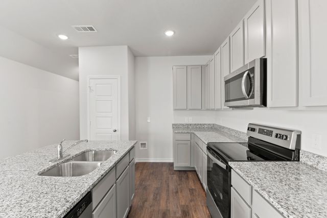 5024 Cervinae Road, Fort Worth, TX 76036