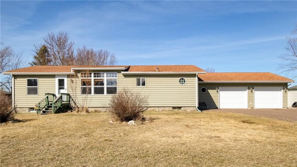 111 Golfview Avenue, Barron, WI 54812