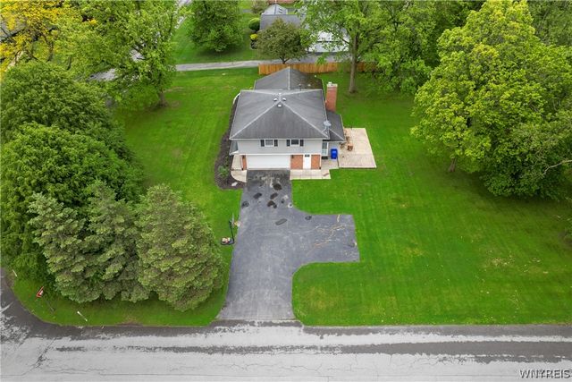 5150 Brookhaven Drive, Clarence, NY 14031