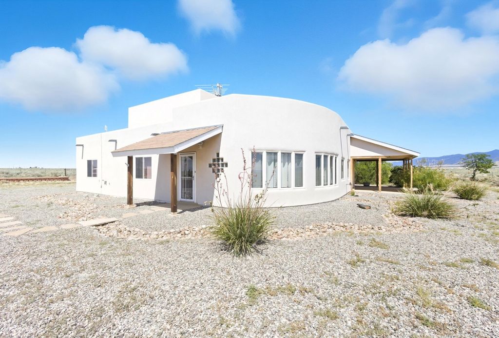 42 Tara Loop, Belen, NM 87002