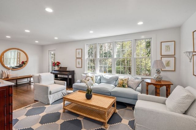 38 Wachusett Rd, Newton, MA 02467