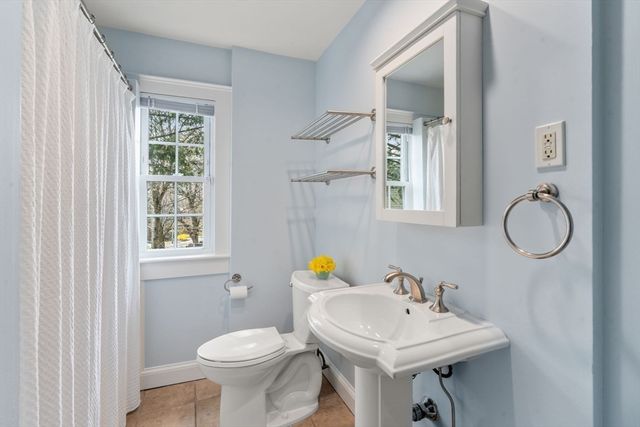 38 Wachusett Rd, Newton, MA 02467