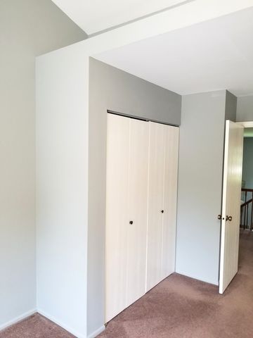 30W023 Laurel Court, Warrenville, IL 60555