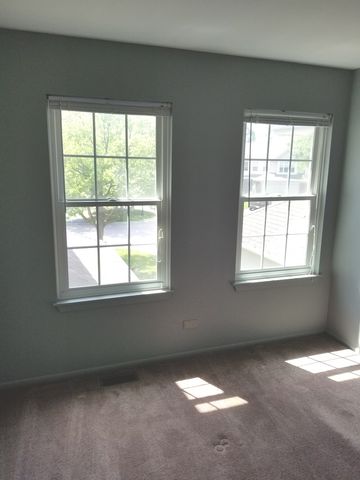 30W023 Laurel Court, Warrenville, IL 60555