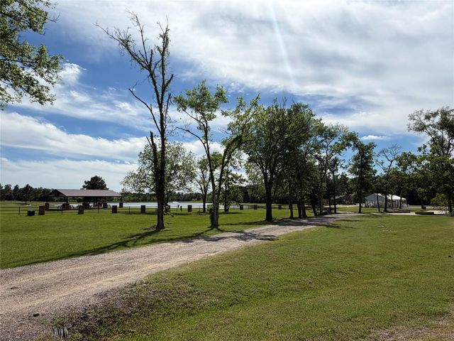 15648 Cricket Creek Court, Willis, TX 77378