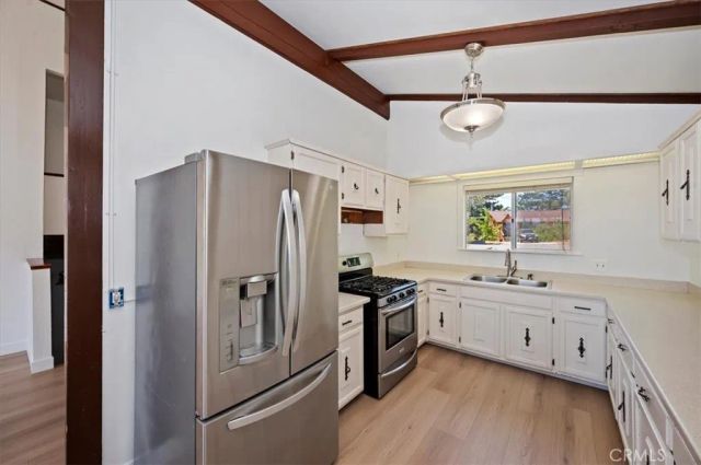 1781 Nob Hill, Running Springs, CA 92382