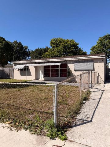 431 Pensacola Drive, Lake Worth, FL 33462