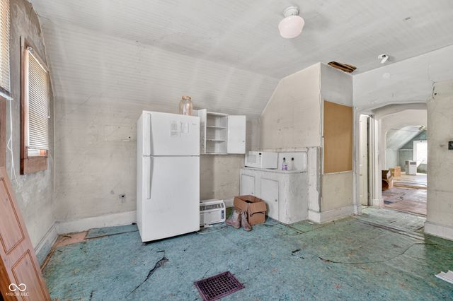 646 N Beville Avenue, Indianapolis, IN 46201
