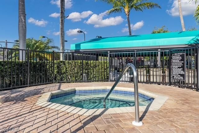 1117 Sweetwater LN 2102, Naples, FL 34110
