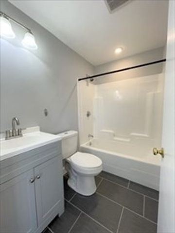 539 Lincoln Ave 2, Saugus, MA 01906