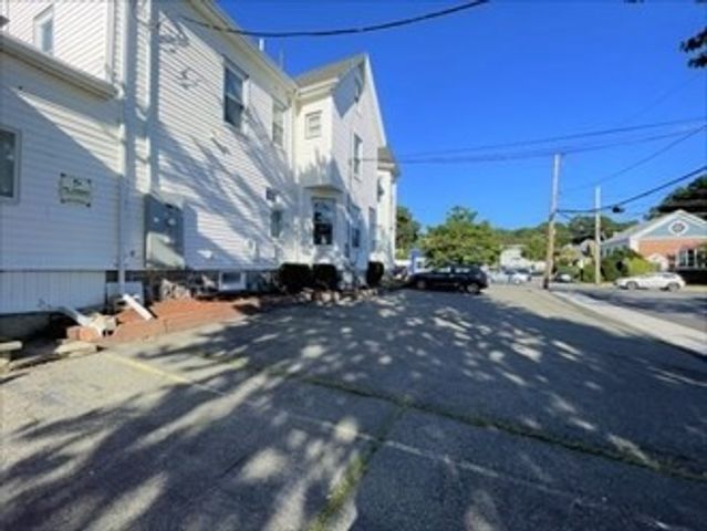 539 Lincoln Ave 2, Saugus, MA 01906
