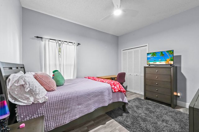 4267 Hunting Trail, Lake Worth, FL 33467