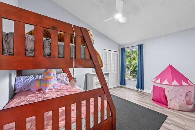 4267 Hunting Trail, Lake Worth, FL 33467