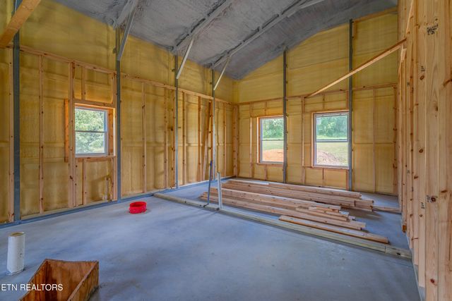 1607 Tom Mccall Rd, Maryville, TN 37801