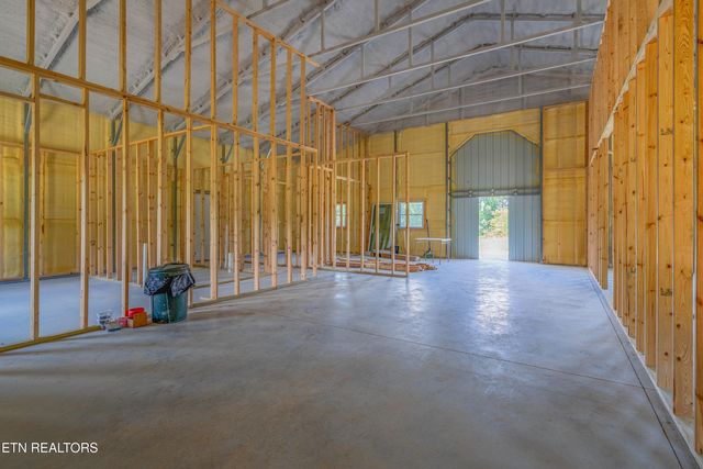 1607 Tom Mccall Rd, Maryville, TN 37801