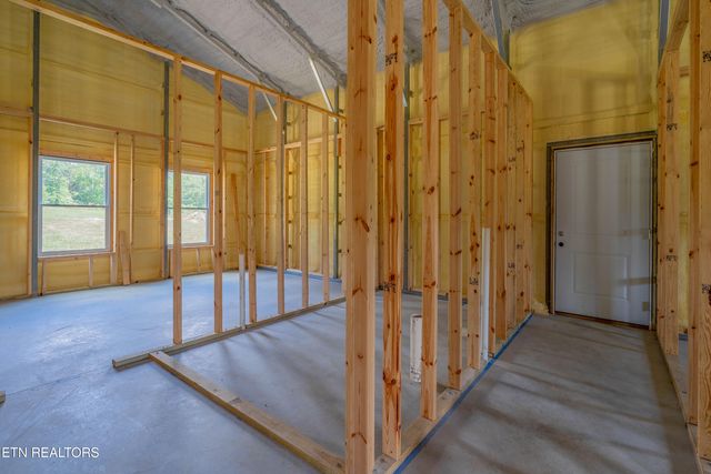 1607 Tom Mccall Rd, Maryville, TN 37801
