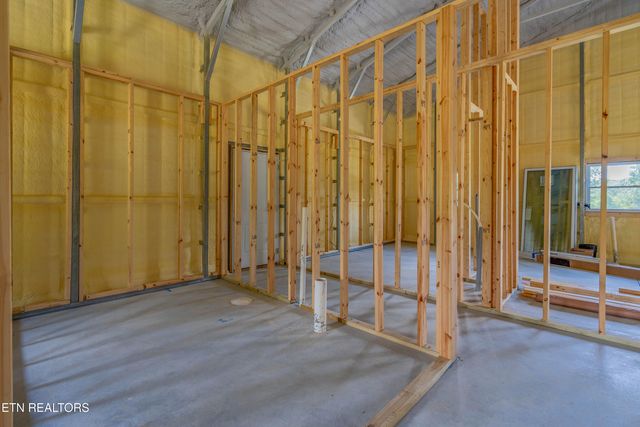 1607 Tom Mccall Rd, Maryville, TN 37801