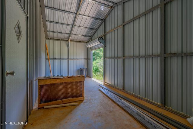 1607 Tom Mccall Rd, Maryville, TN 37801
