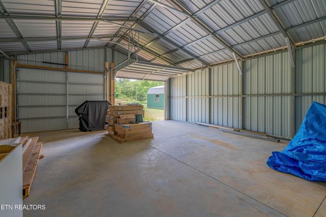 1607 Tom Mccall Rd, Maryville, TN 37801