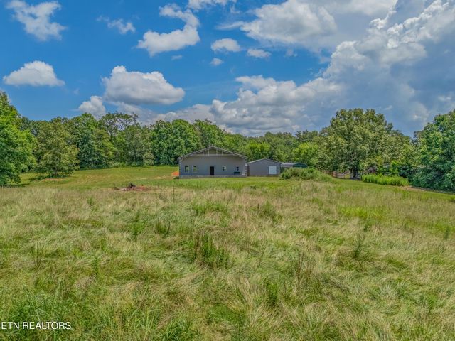 1607 Tom Mccall Rd, Maryville, TN 37801