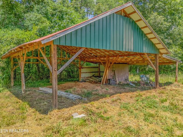 1607 Tom Mccall Rd, Maryville, TN 37801