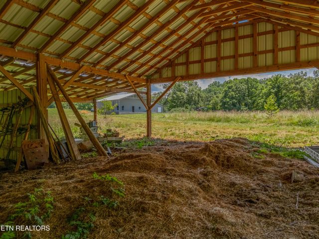 1607 Tom Mccall Rd, Maryville, TN 37801