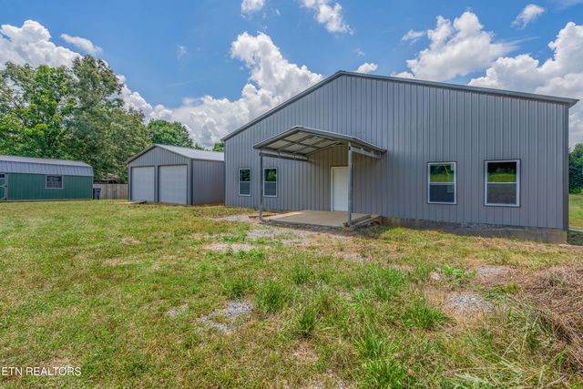 1607 Tom Mccall Rd, Maryville, TN 37801