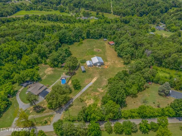 1607 Tom Mccall Rd, Maryville, TN 37801